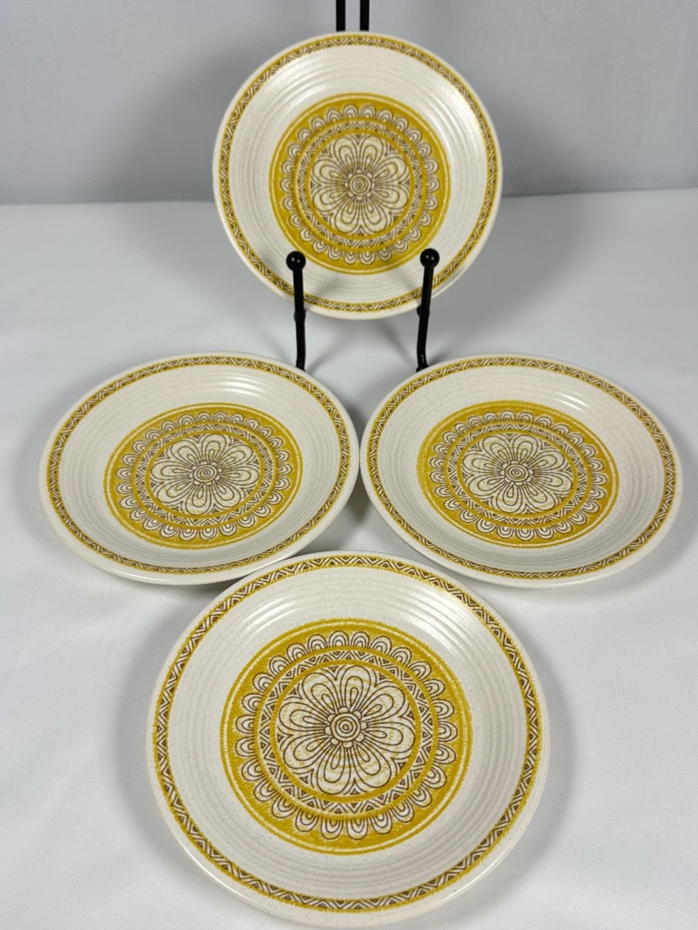 Franciscan Hacienda Gold 6.5 Inch Bread and Butter Dessert Side Plates. Set of 4